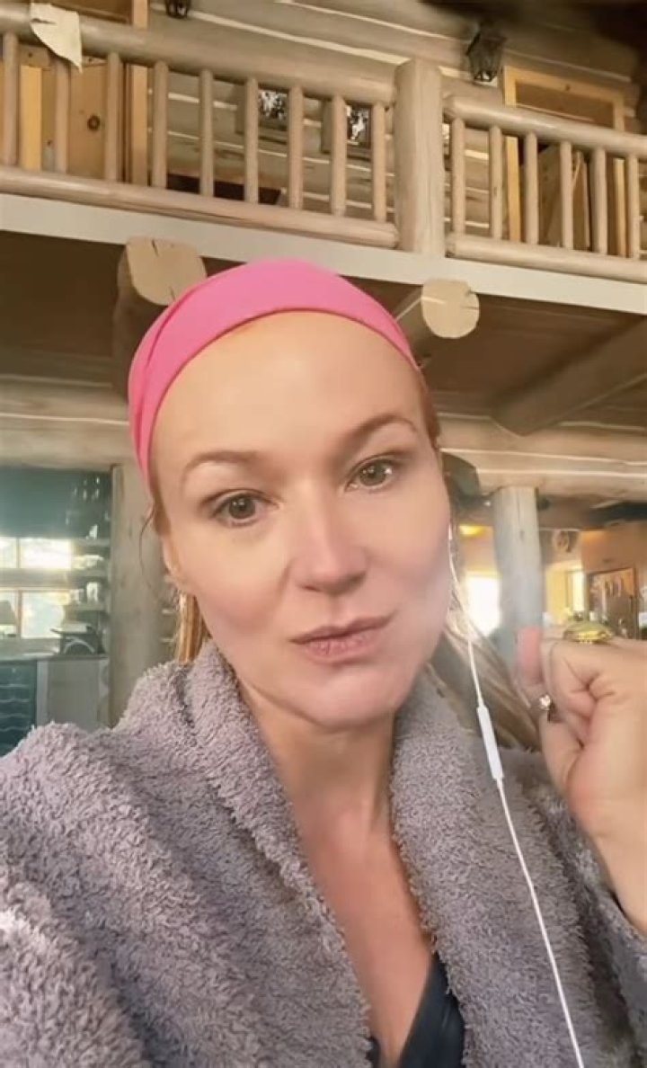 Does Jane Kilcher Still Work As A Nurse? – Celebrity